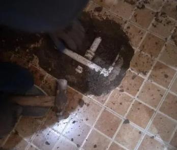新华卫生间漏水维修公司为您分享下卫生间渗水如何处理及注意事项